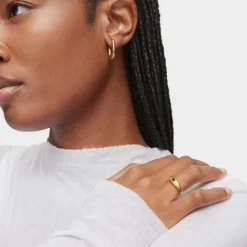Anillo sello con baño de oro 18 kt sobre plata y cromo diópsido Basic Colors^TOUS