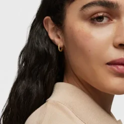 Pendientes cortos de aro trenzado con baño de oro 18 kt sobre plata 10 mm Basics^TOUS Hot