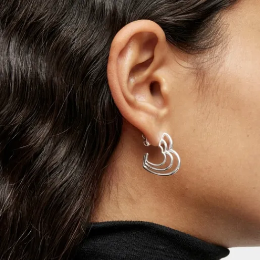 Pendientes pequeños triple corazón de Bickie^TOUS Online