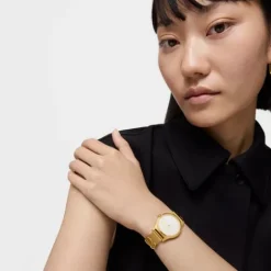Reloj analógico con brazalete de acero IPG dorado y esfera de nácar Epic Icon Mesh^TOUS Discount